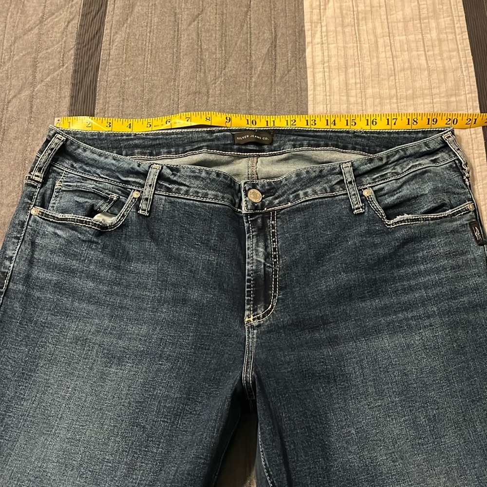 Silver Jeans Women's Boot Cut Jeans - Dark Blue Wash